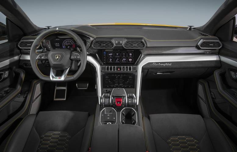 Interno di una Lamborghini Urus SUV 2018