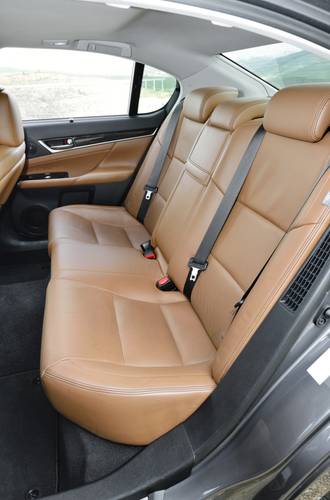 Lexus GS 2011 asientos traseros