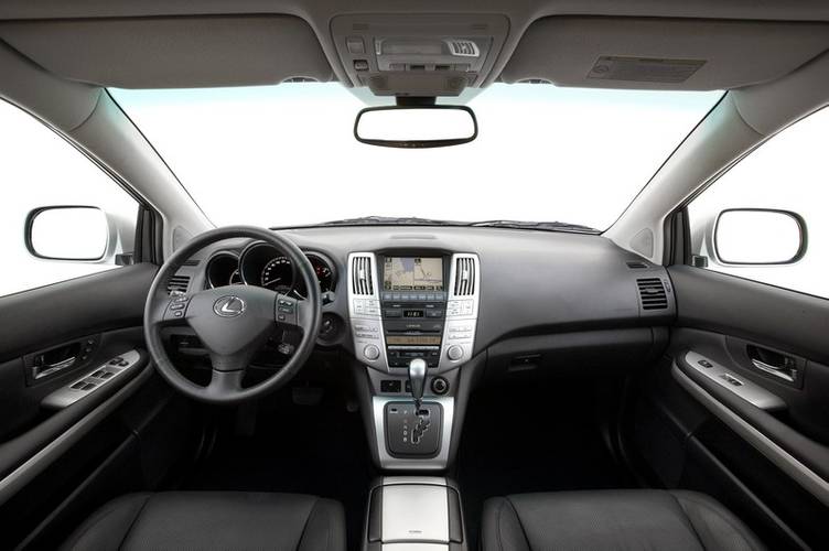 Interno di una Lexus RX facelift 2007