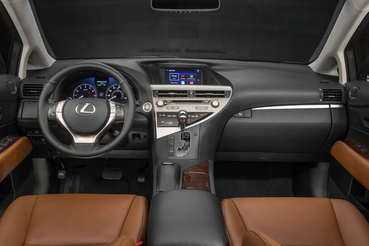 Interno di una Lexus RX AL10 facelift 2012