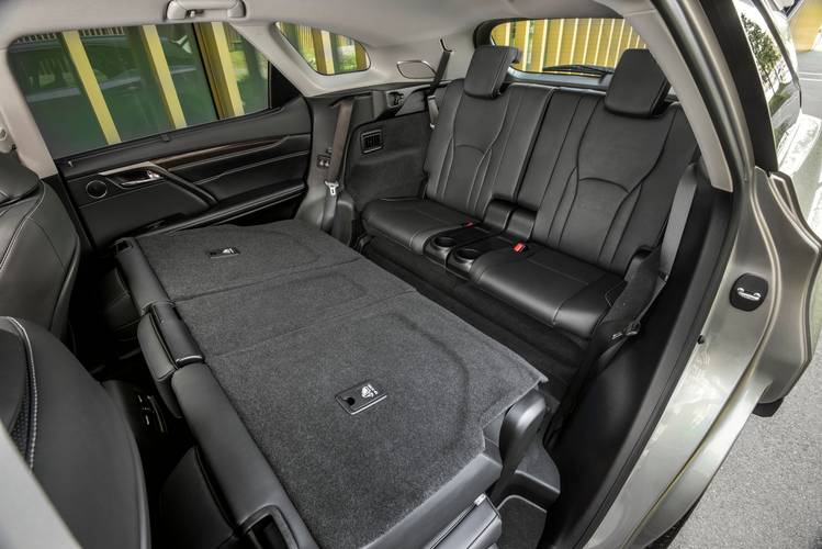 Lexus RX 450h L AL20 2018 zadní sedadla