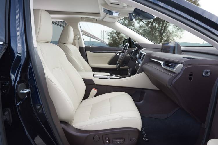 Lexus RX AL20 2016 voorstoelen