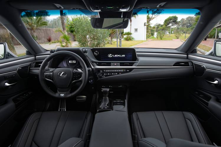 Lexus ES XZ10 2019 wnętrze