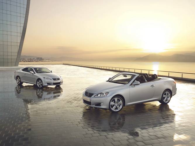 Lexus IS XE20 facelift 2011 convertible