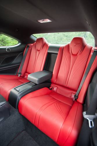 Lexus RC F 2015 rear seats