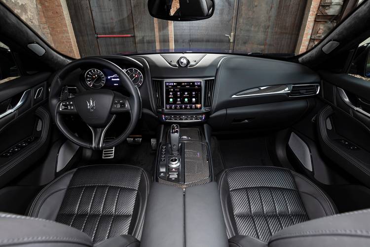 Interno di una Maserati Levante M161 facelift 2021