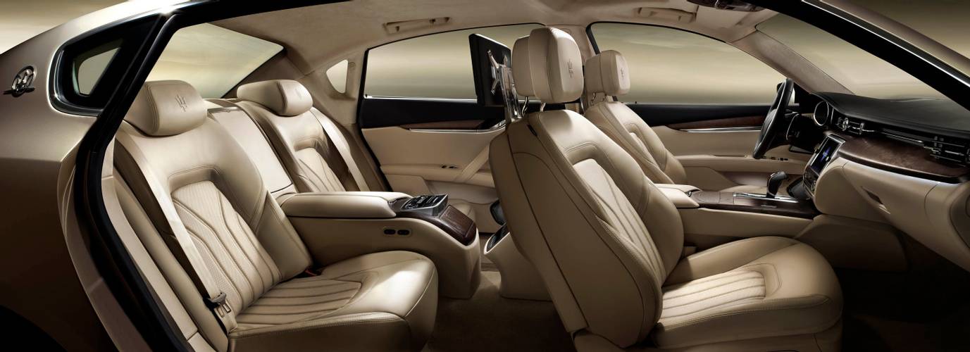 Maserati Quattroporte M156 2013 rear seats