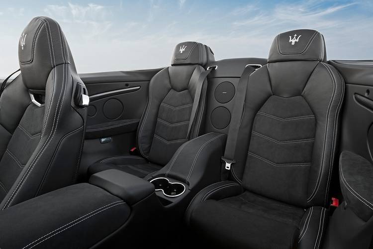 Maserati GranCabrio M139 2013 front seats