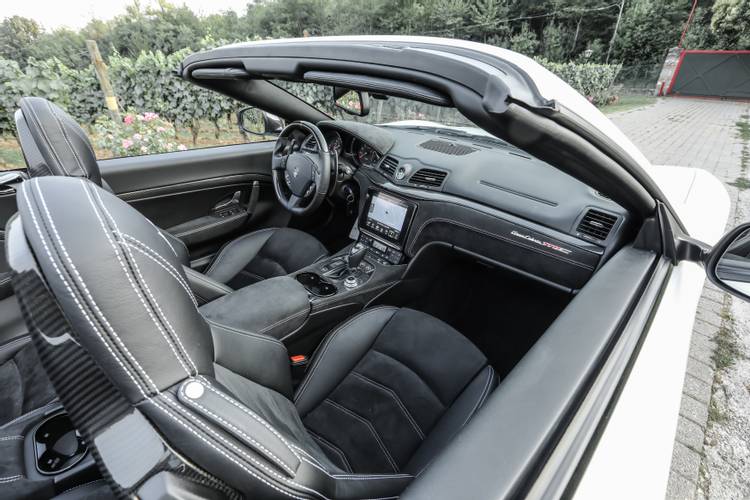 Maserati GranCabrio M139 facelift 2018 assentos dianteiros
