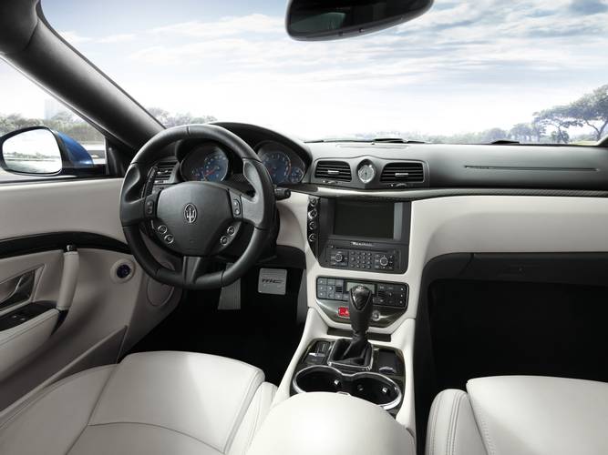 Maserati GranTurismo Sport M139 2016 interieur