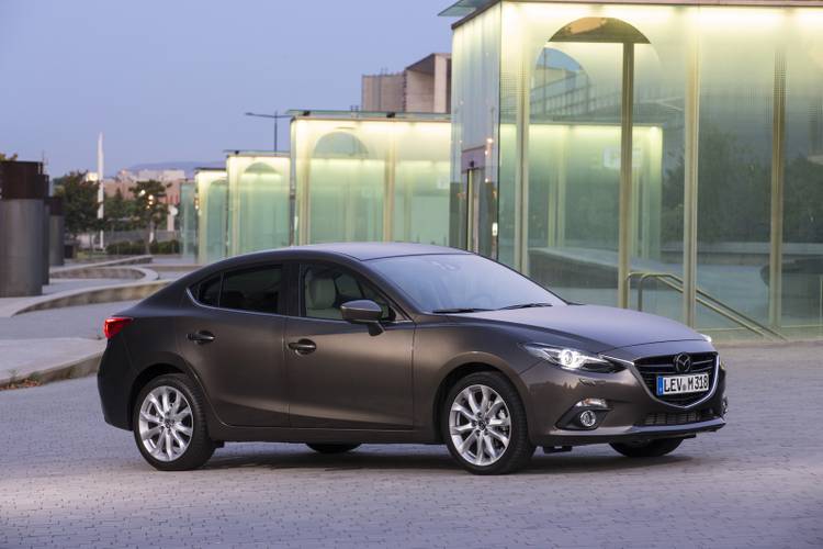 Mazda 3 BM 2013 sedán