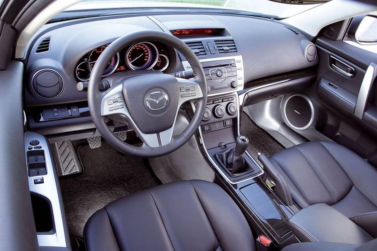 Mazda 6 GH 2009 interior