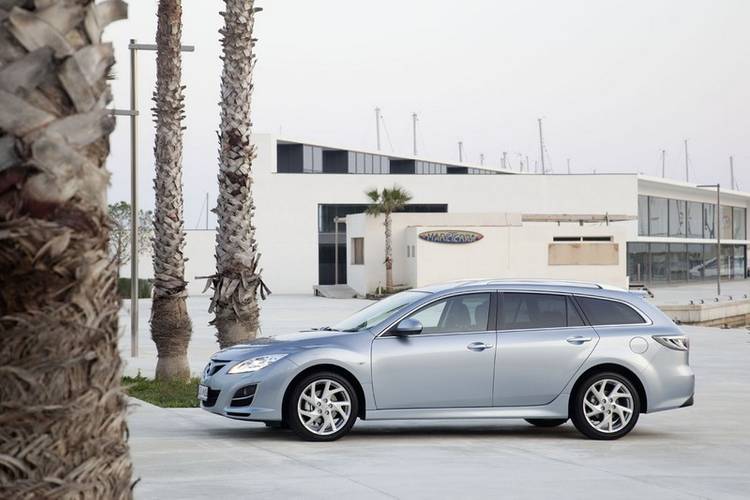 Mazda 6 GH facelift 2012 familiar