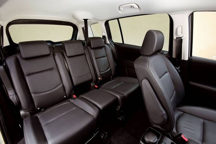 Mazda 5 CR facelift 2008 rear seats