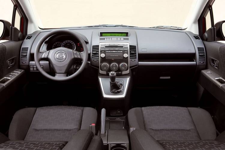 Mazda 5 CR facelift 2008 wnętrze