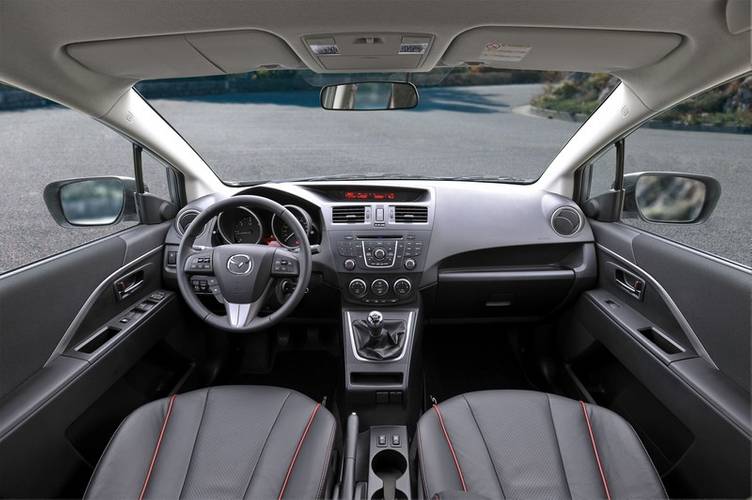 Mazda 5 CW 2010 intérieur