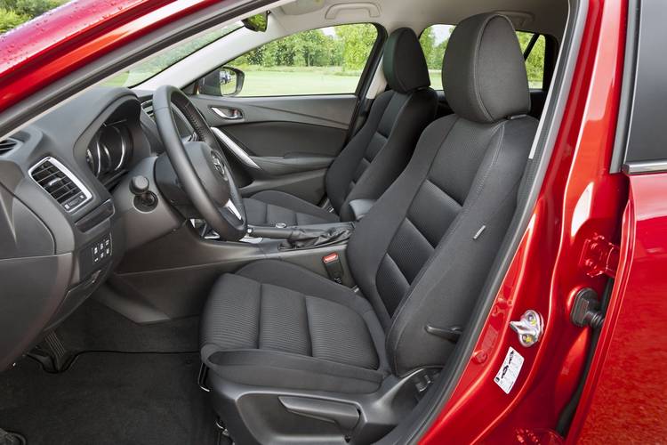 Mazda 6 GJ 2012 voorstoelen