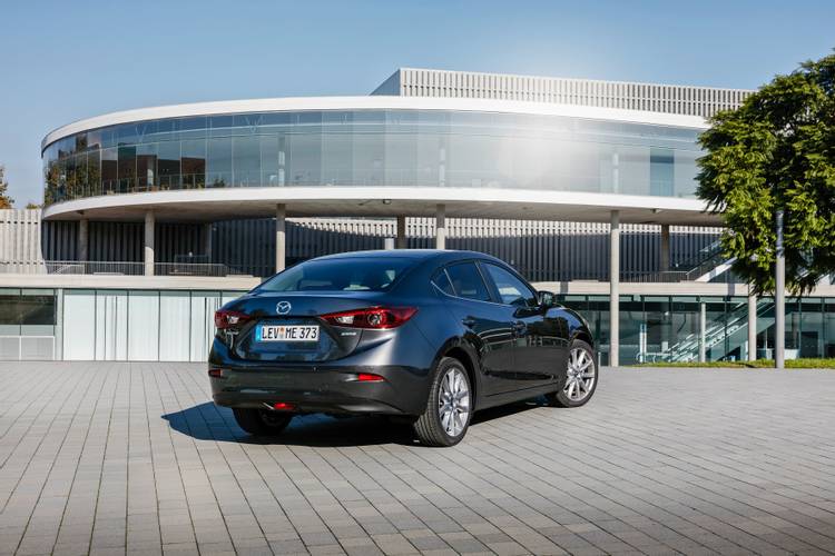 Mazda 3 BN facelift 2016 limousine