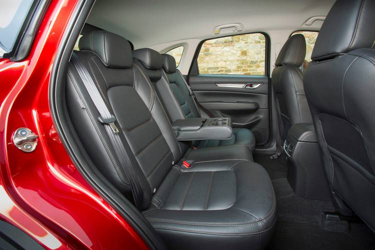 Mazda CX-5 KF 2017 front seats
