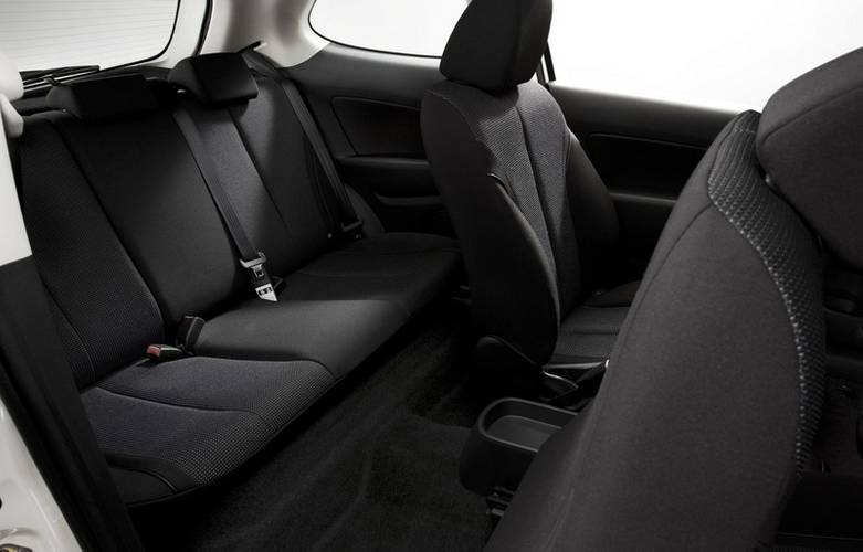 Mazda 2 DE 2007 rear seats