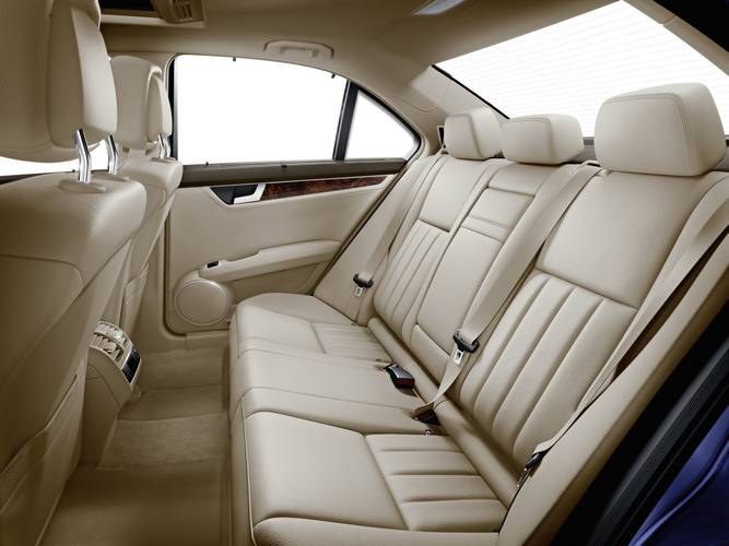 Mercedes-Benz C S204 facelift 2012 rear seats