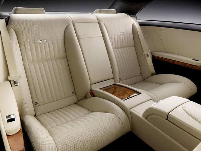 Banquette arrière de la Mercedes-Benz CL C216 facelift 2012