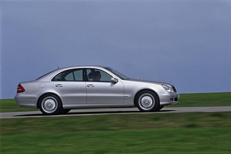 Mercedes-Benz E W211 facelift 2009 limousine