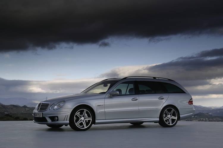 Mercedes-Benz E W211 facelift 2009 familiar