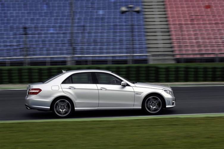 Mercedes-Benz E 63 AMG W212 2011 sedan