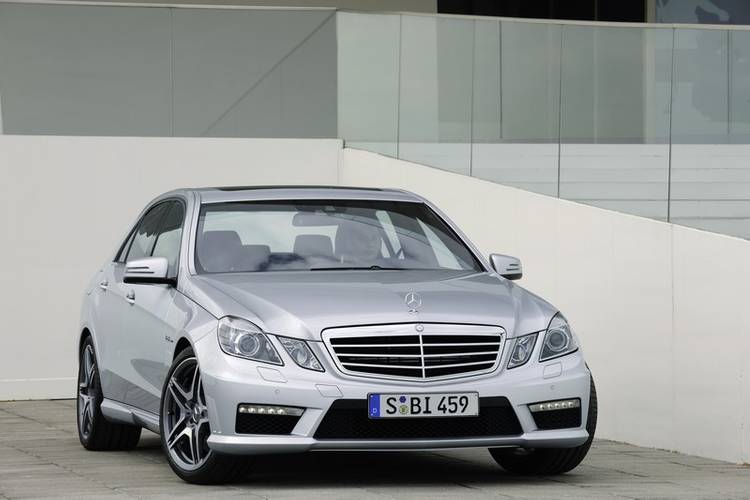 Mercedes-Benz E 63 AMG W212 2011 sedan