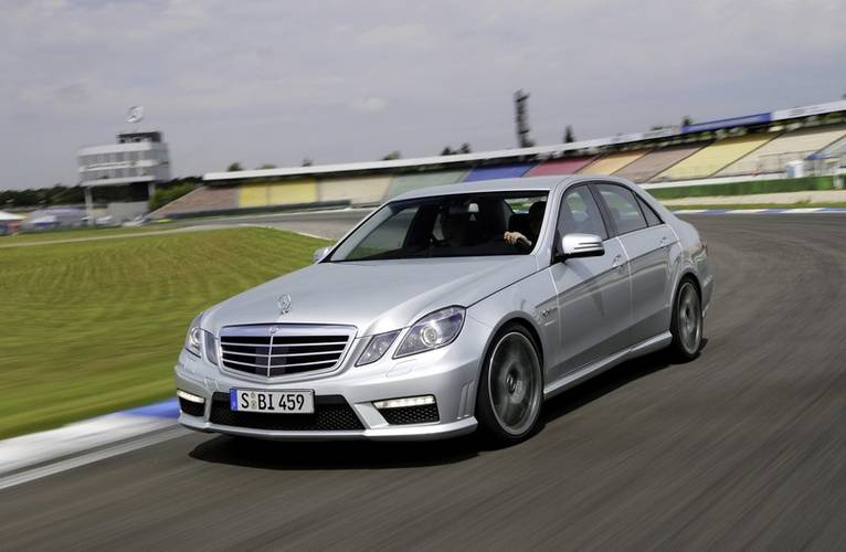 Mercedes-Benz E 63 AMG W212 2010 limousine