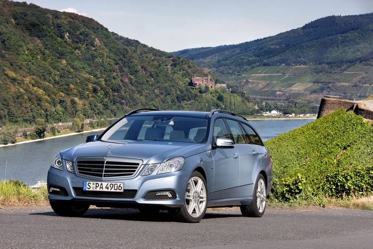 Mercedes-Benz E S212 2009 familiar