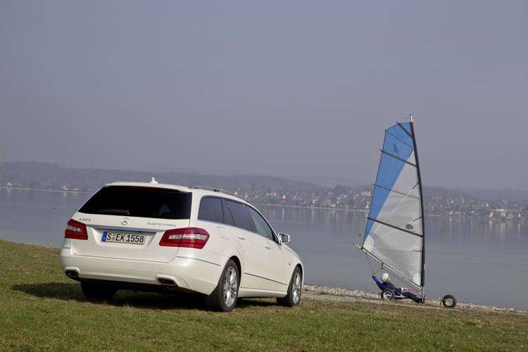 Mercedes-Benz E S212 2012 station wagon