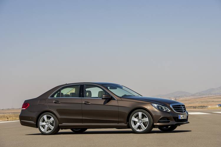 Mercedes-Benz E W212 facelift 2016 limousine