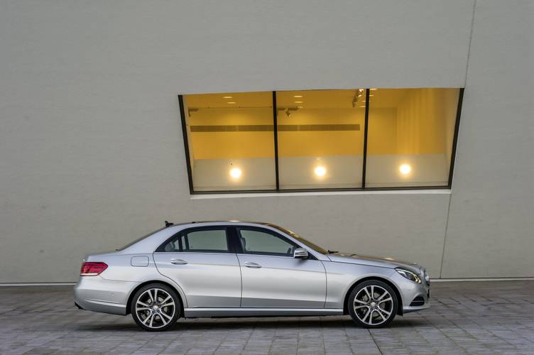 Mercedes-Benz E W212 facelift 2015 sedán