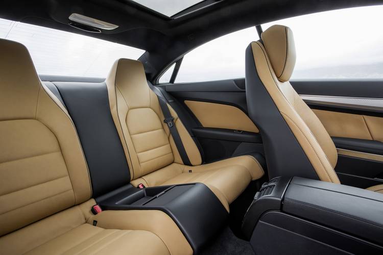 Mercedes-Benz E C207 facelift 2013 rear seats