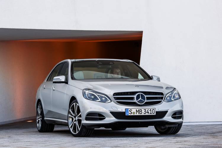 Mercedes-Benz E W212 facelift 2013 berline