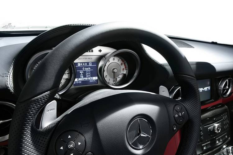 Mercedes-Benz SLS AMG C197 2012 interieur