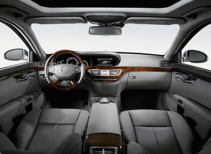 Mmercedes-Benz S W221 2008 interior