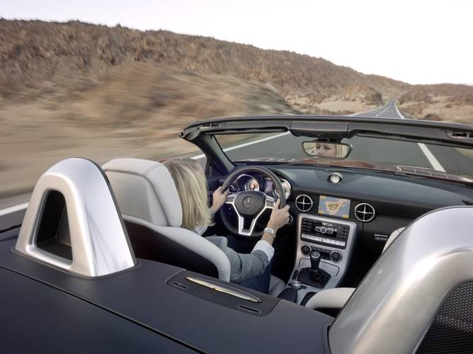 Mercedes-Benz SLK R172 2012 interior