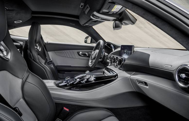 Mercedes-Benz AMG-GT C190 2015 přední sedadla