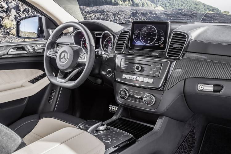 Mercedes-Benz GLE 63 AMG C292 coupe 2015 intérieur
