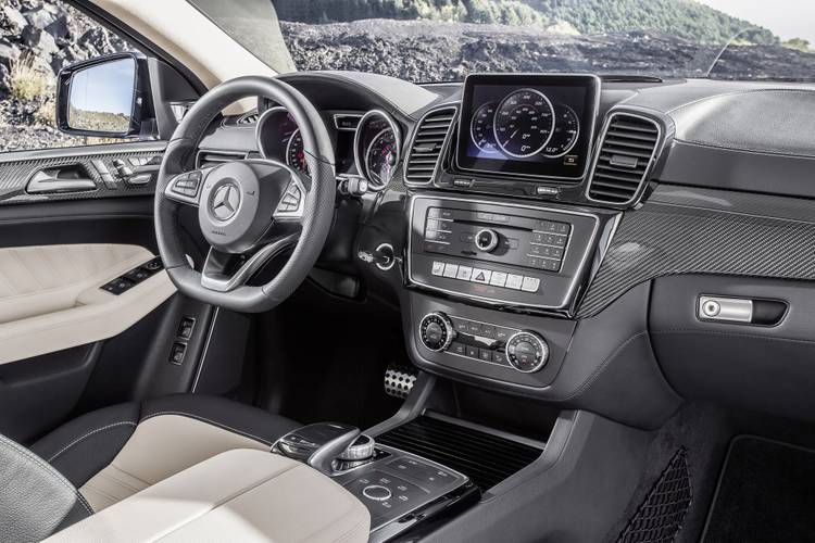 Interno di una Mercedes-Benz GLE 63 AMG C292 coupe 2015