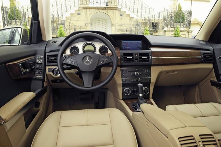 Mercedes-Benz GLK X204 2008 interieur