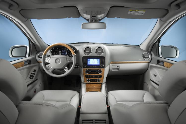 Interno di una Mercedes-Benz GL X164 2006