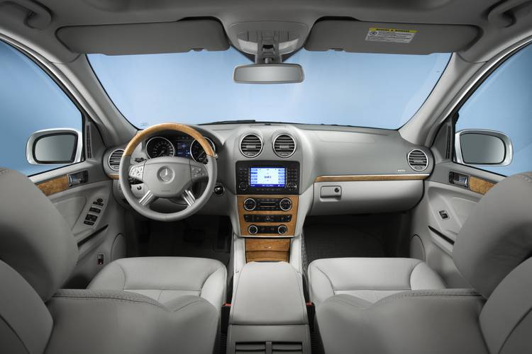 Mercedes-Benz GL X164 2006 interior