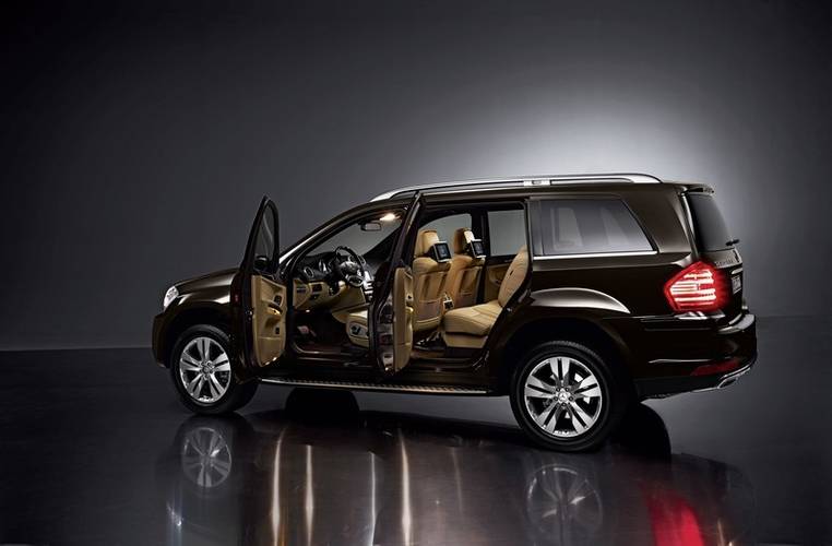 Mercedes-Benz GL X164 facelift 2010 achterbank