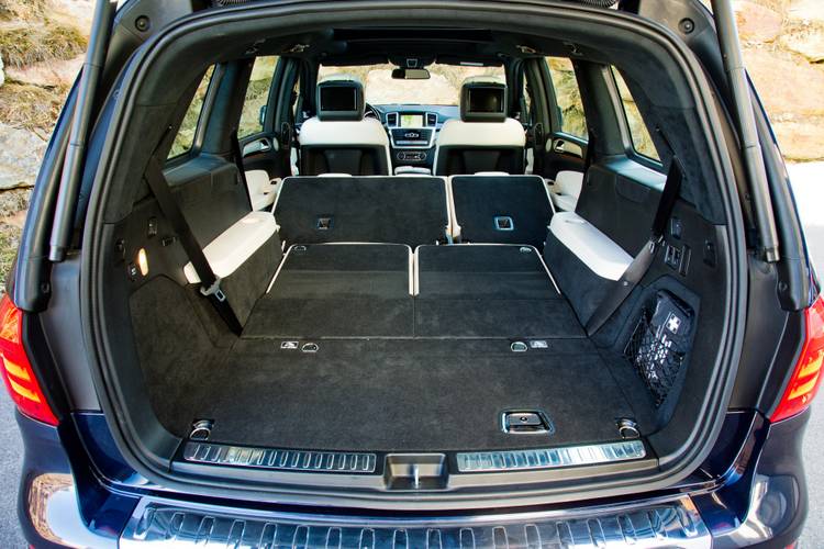 Mercedes-Benz GL X166 2012 rear folding seats