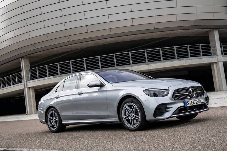 Mercedes-Benz E W213 facelift 2020 sedán