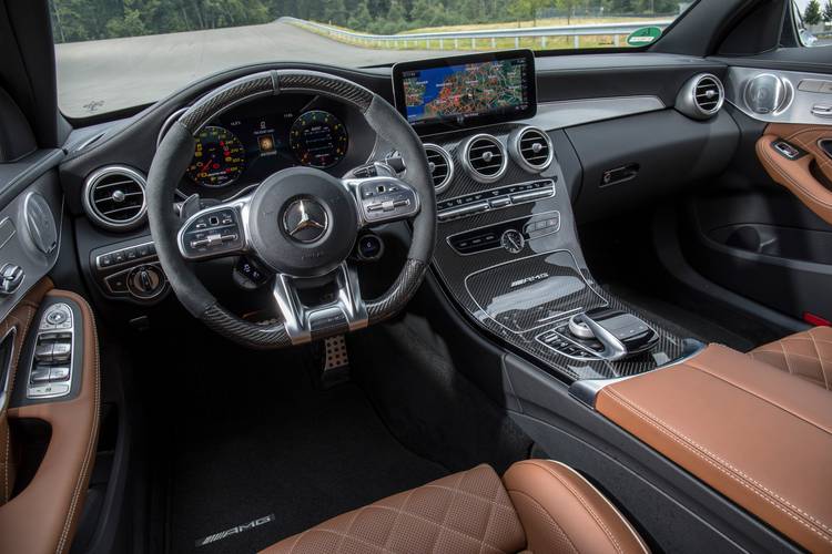 Mercedes-Benz C 63 AMG S205 facelift 2018 interiér